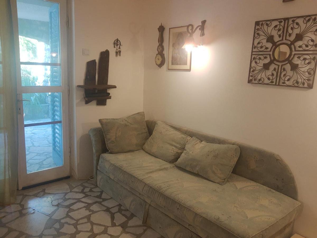Sea-side Old Stone Villa with a private Garden Budua Esterno foto